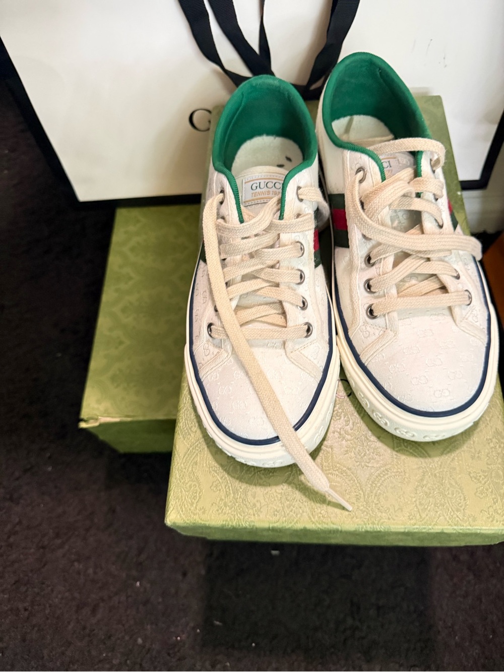 Gucci Kids Off-White Sneakers with Green Lining and Red & Navy Web